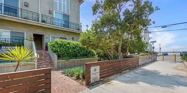 20 1/2 NORTHSTAR Street