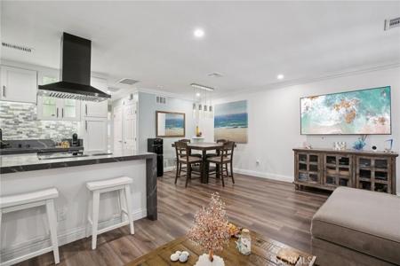 16407 De Anza