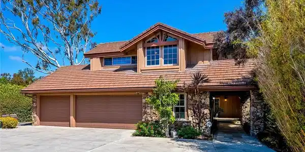 27681 Paseo Esteban