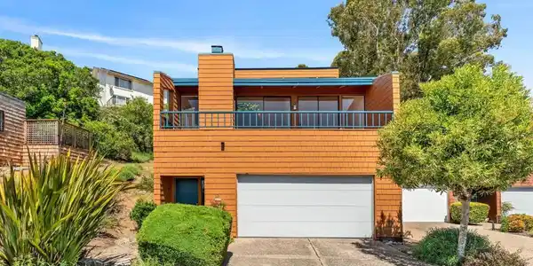 10 Sereno Cir