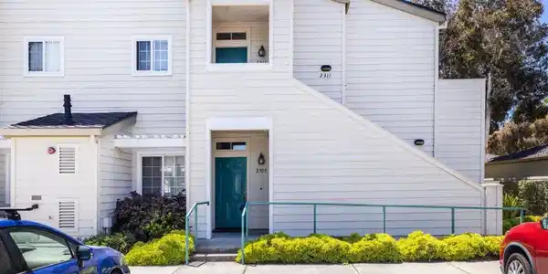 2309 Hastings Shore Lane