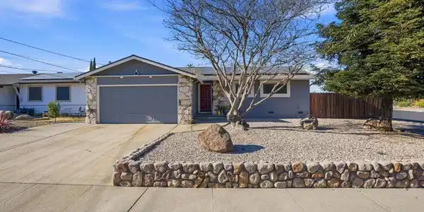 2394 Saint George Dr