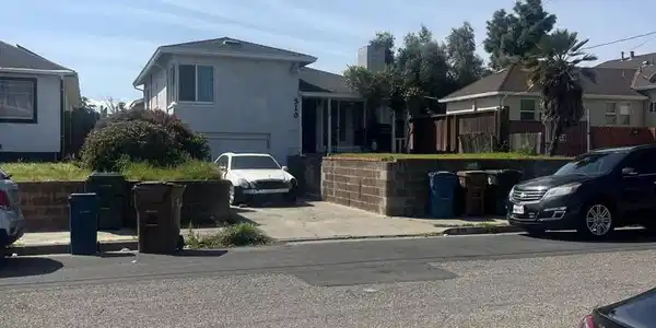 310 Nash Ave