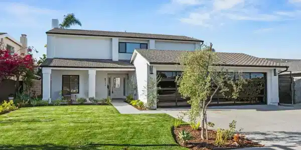8711 Larkport Drive