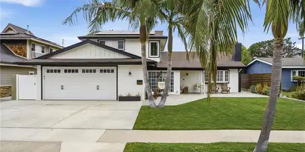 8021 Sunset Circle