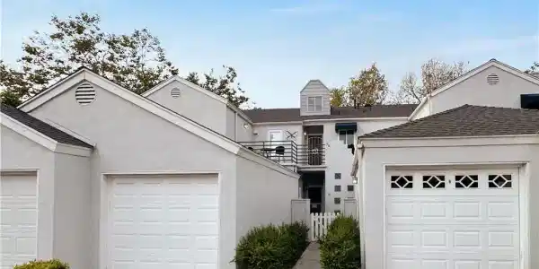 24471 Lantern Hill