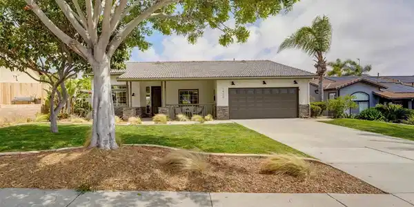 1912 Andrews Ct