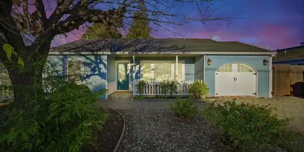 1868 Granada Dr