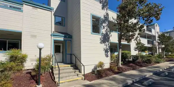 1420 Bel Air Dr