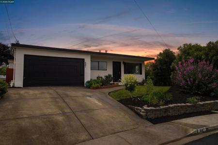 641 Donna Mae Ct