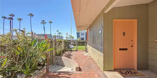201 Avenue G