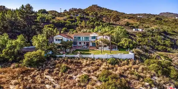 3960 Decker Edison Road