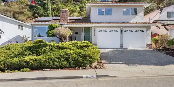 16274 San Remo Dr