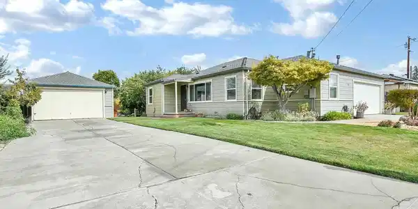 1860 Granada Dr
