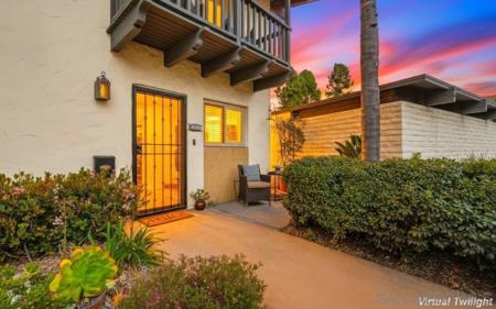 4038 Loma Riviera Circle