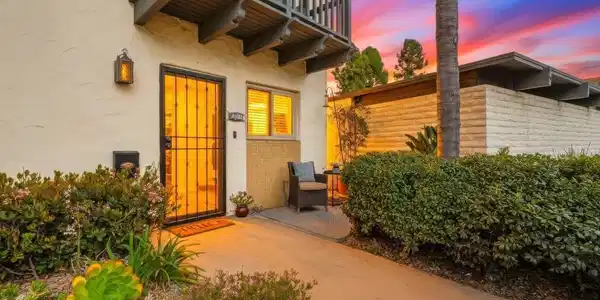 4038 Loma Riviera Circle
