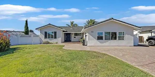 4955 Swindon Pl