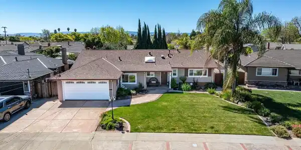 38249 Alta Drive