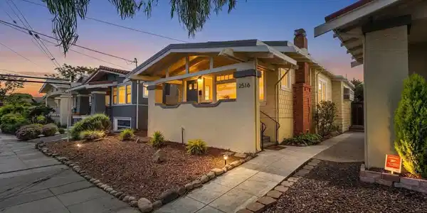 2516 Buena Vista Ave