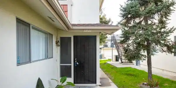 1231 Saratoga Avenue