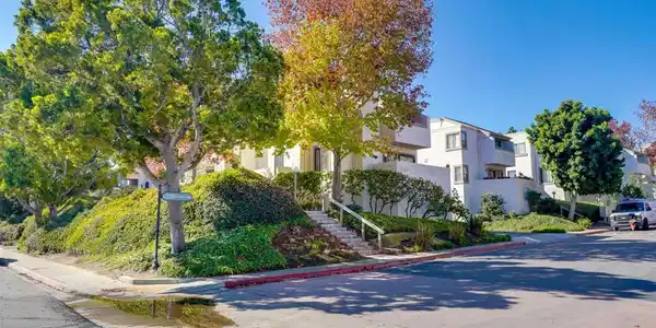 8430 Via Sonoma
