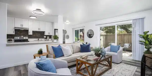 2388 Grand