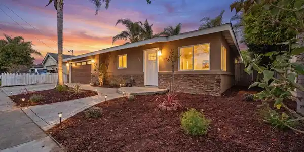 3247 Carolyn Circle