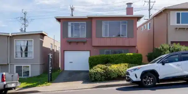 305 Lakeshire Drive