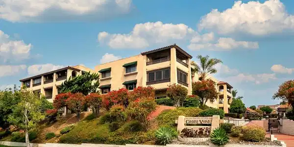2530 Clairemont