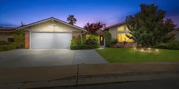 44916 Winding Ln