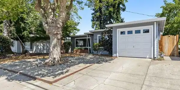 365 Redbud Ln
