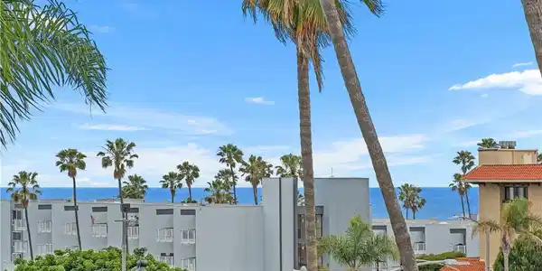 200 S. Catalina Ave