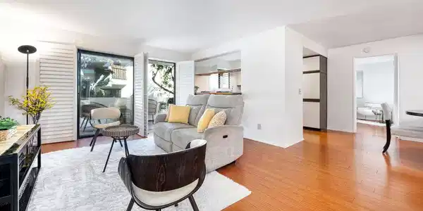 5000 S Centinela Avenue