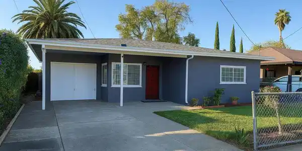 52 Rose Ann Ave