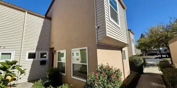 1435 Bel Air Dr