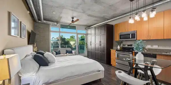 1080 Park Blvd.