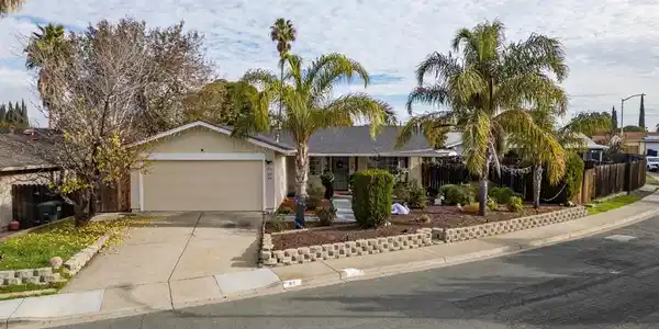 83 Asbury Way