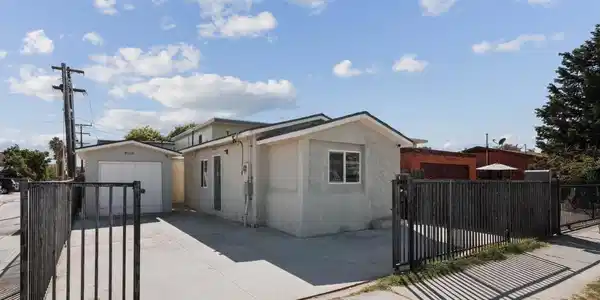4119 Orange Ave
