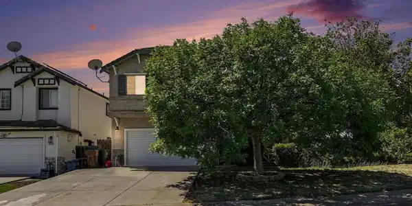 5200 Fairside Way