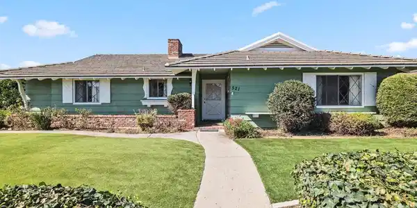 521 Glenwood Drive