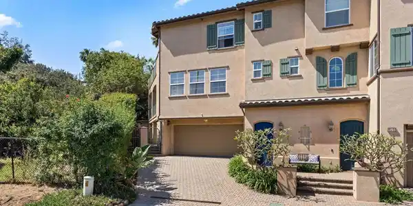 4546 Cove
