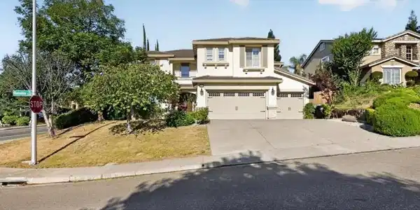 1671 Observation Way