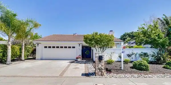 556 Seahorse Lane