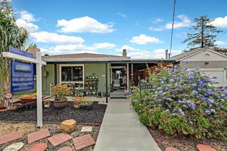 10339 Foothill Blvd