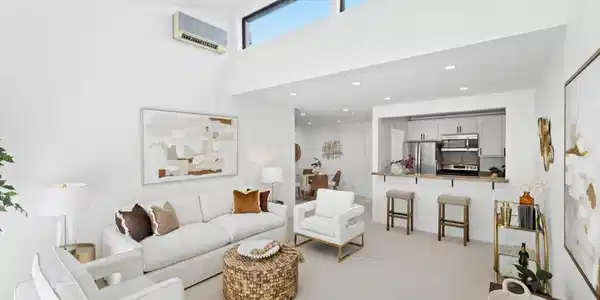 380 Vallejo Drive