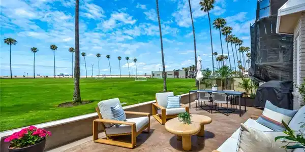 920 E Oceanfront