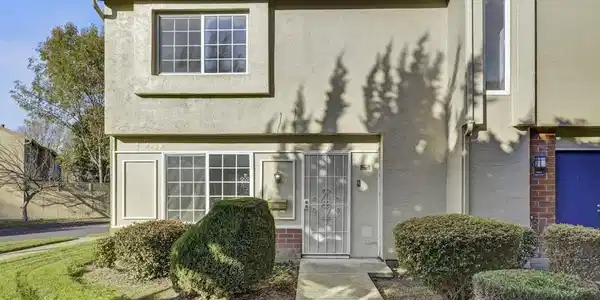 4122 Venus Pl