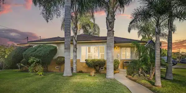 695 5th Ave