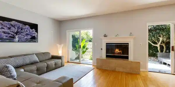 6435 Zumirez Drive