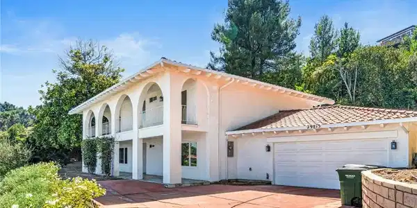 29815 Knoll View Drive